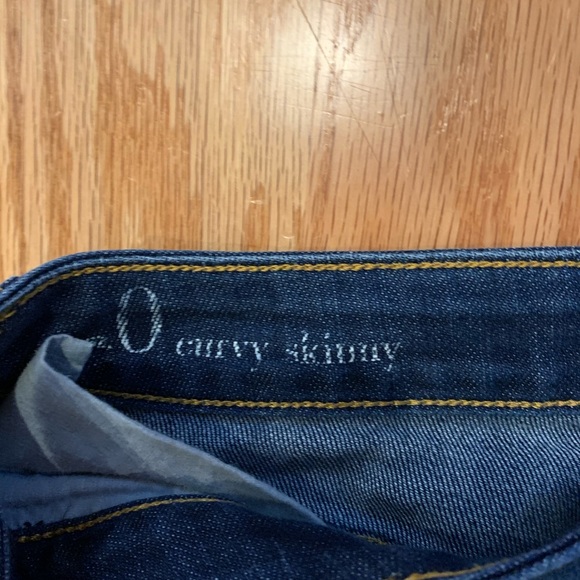 LOFT- curvy skinny jeans - Picture 2 of 4